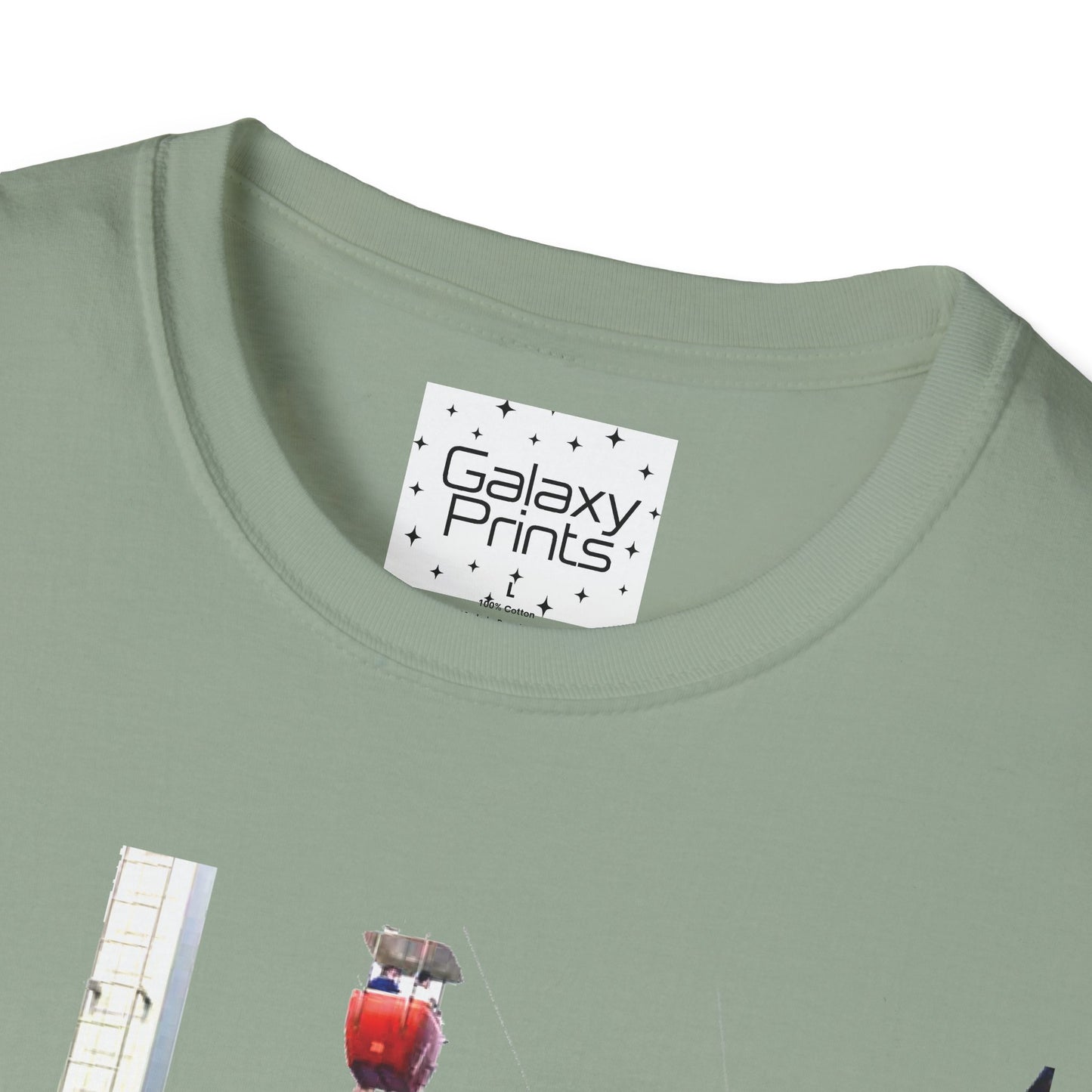 Unisex T-Shirt - DISNEY Inspired - '1970's WDW Florida Picture Graphic next to Small World & Pinocchio Grotto'