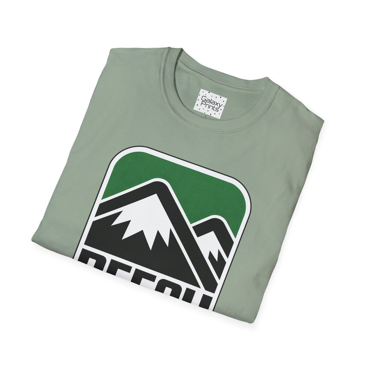 Pinnacle Inn Mountain Resort  Retro T-Shirt — Beech Mountain Pinnacle Inn Resort Graphic Tee Throw Back to 1983