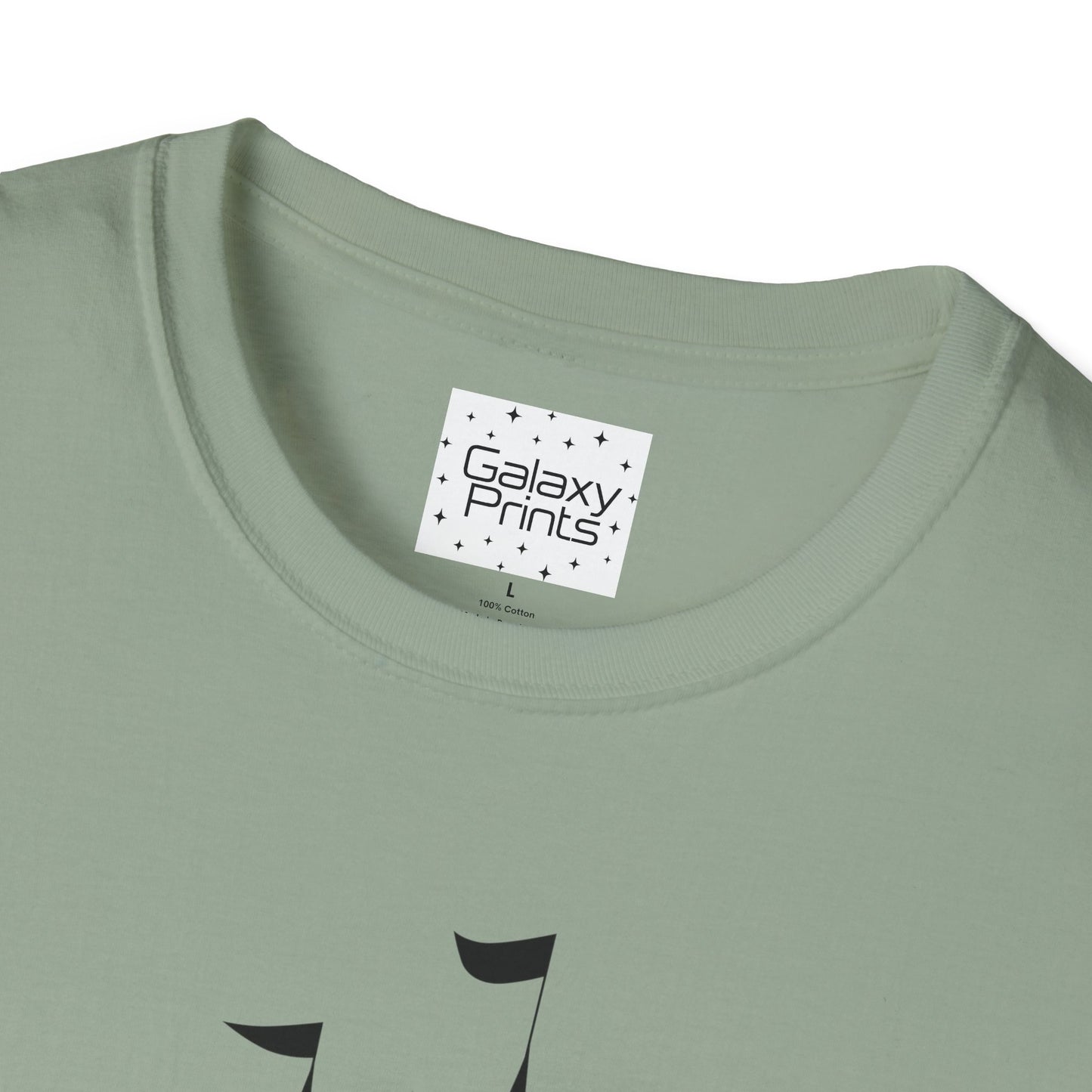 Unisex T-Shirt - DISNEY Inspired - 'Minnie Ears at the Castle'