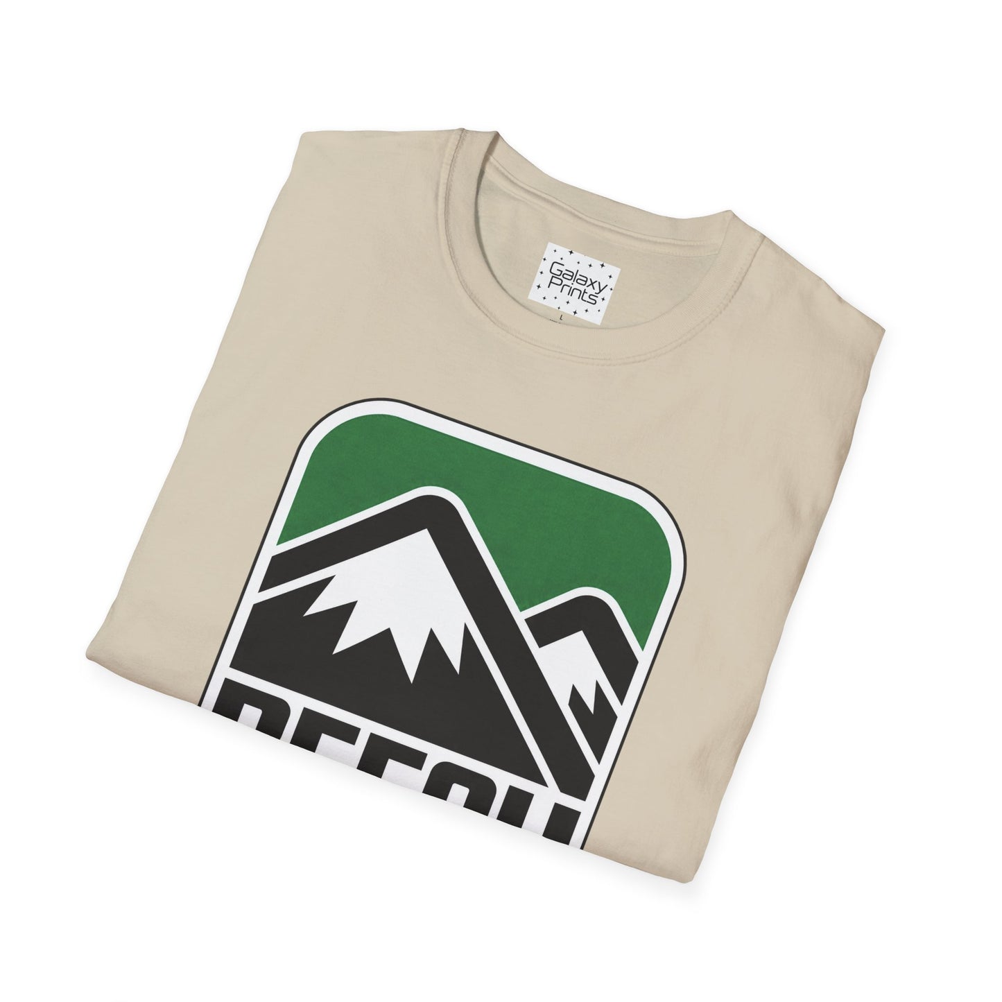 Pinnacle Inn Mountain Resort  Retro T-Shirt — Beech Mountain Pinnacle Inn Resort Graphic Tee Throw Back to 1983