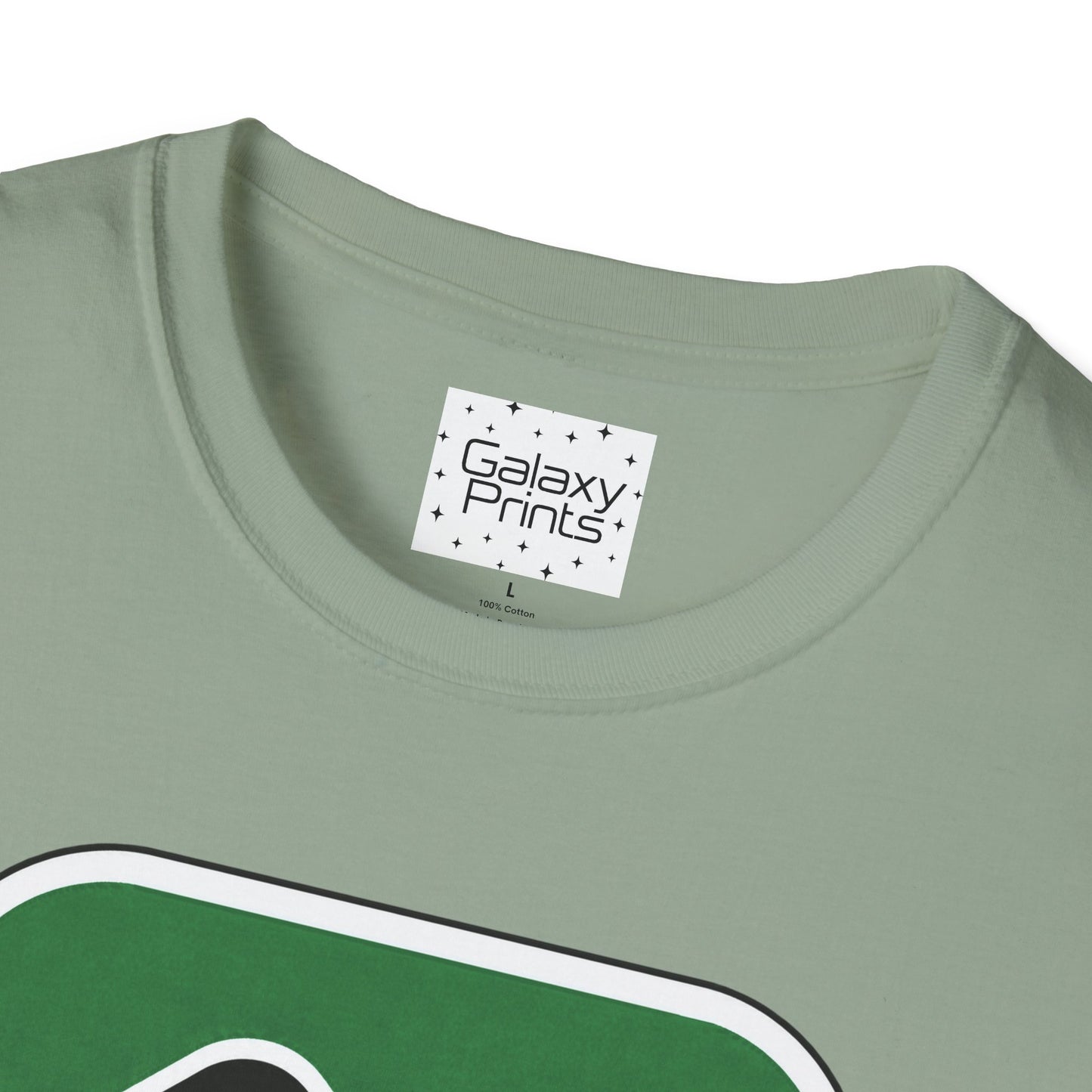 Pinnacle Inn Mountain Resort  Retro T-Shirt — Beech Mountain Pinnacle Inn Resort Graphic Tee Throw Back to 1983